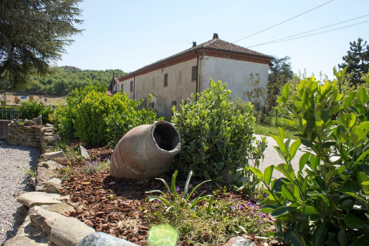 Alla Corte Dei Caretto Neive Exterior photo